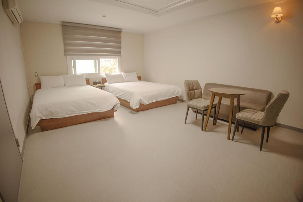 Trevi Hotel Jeju Exterior photo