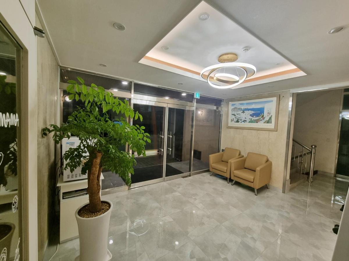 Trevi Hotel Jeju Exterior photo